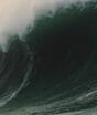Brasileiro Rodrigo Koxa é finalista do Big Wave Challenge e pode recuperar recorde mundial de ondas gigantes