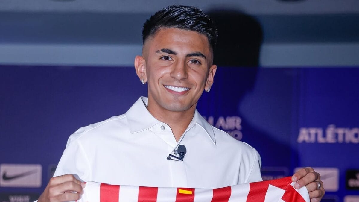 José Boto viaja à Argentina para acertar vinda de Thiago Almada ao Flamengo e vencer disputa com River Plate