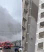 VÍDEO: Incêndio atinge prédio em construção e deixa trabalhadores presos em meio a fumaça em Balneário Piçarras