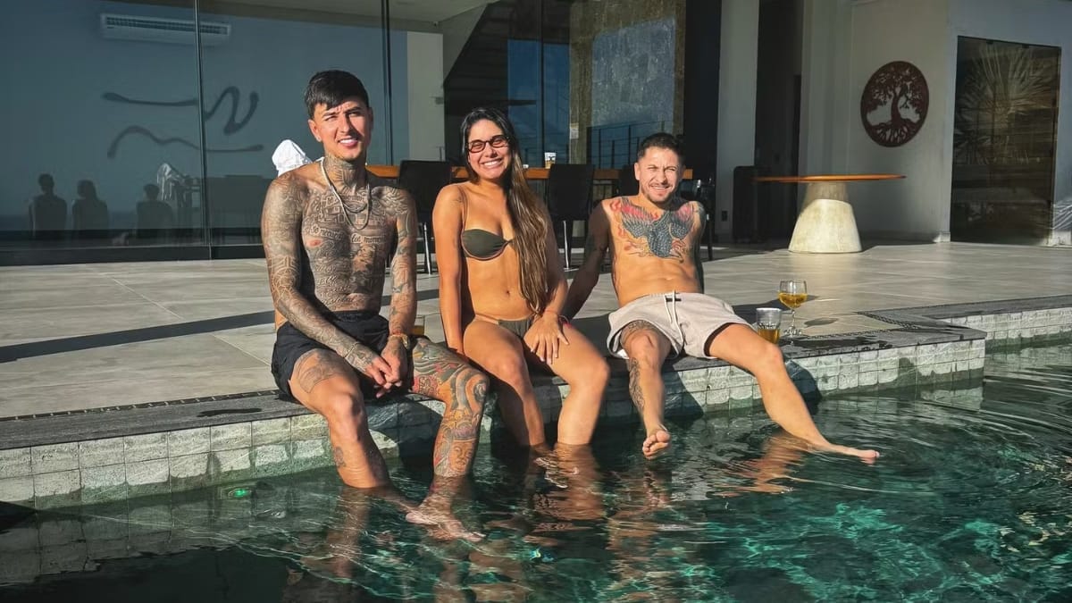 Volante do Flamengo aluga mansão que já foi de Oruam e tem duas piscinas com vista para o mar