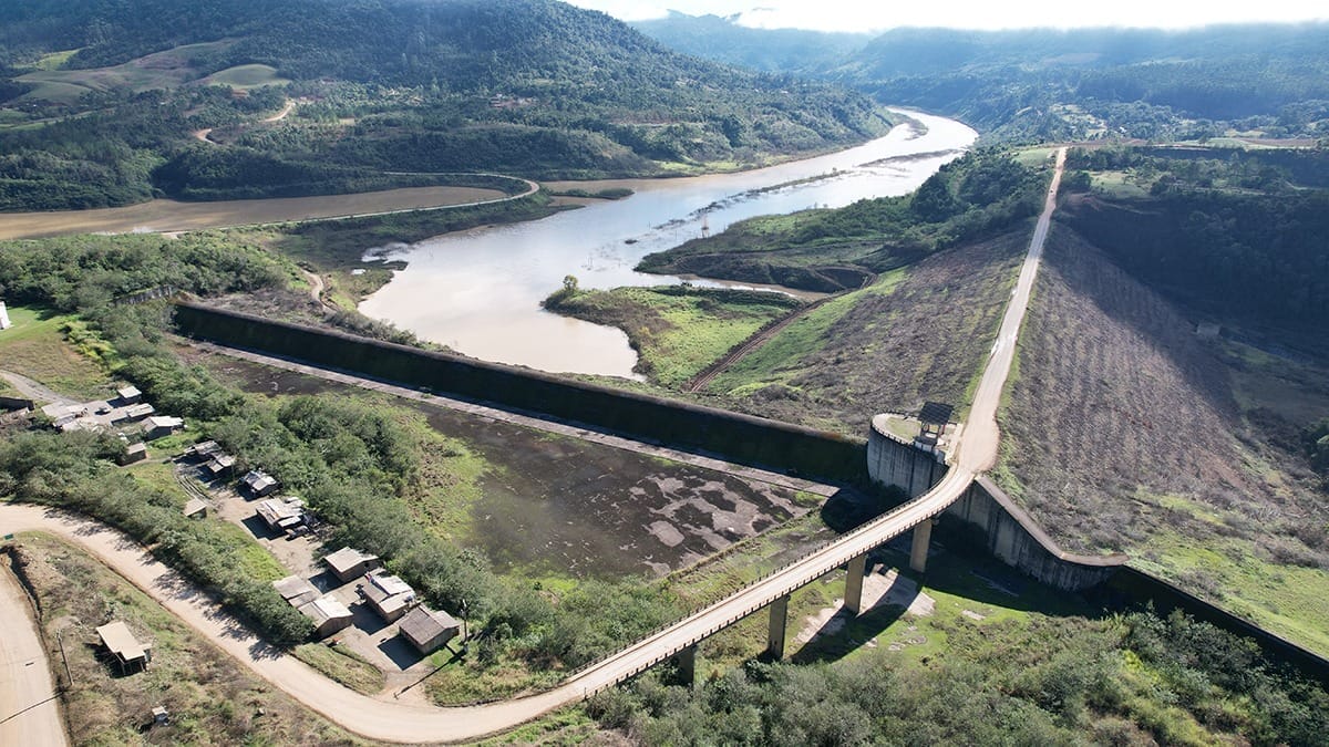 Justiça manda indígenas desocuparem área estratégica da maior barragem de SC para que obras possam continuar