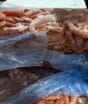 Toneladas de camarões contrabandeados são encontradas sob cascas de arroz em flagrante na BR-470 em SC
