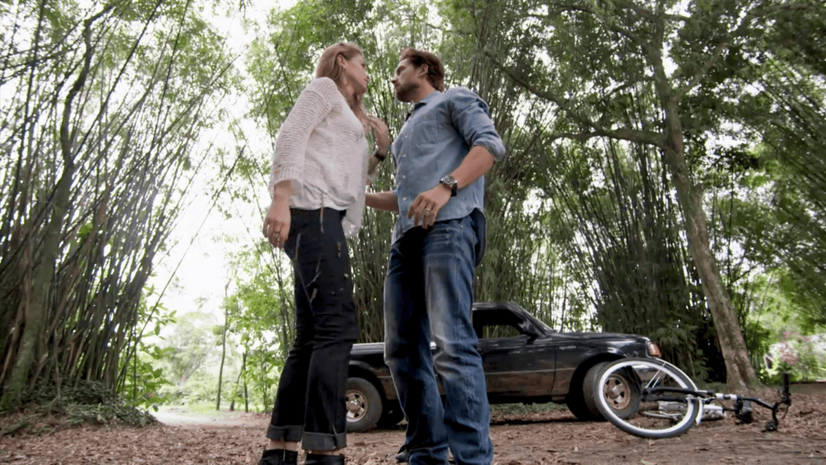 Alinne Moraes é Lívia e Rafael Cardoso é Felipe em novela da Edição Especial da TV Globo