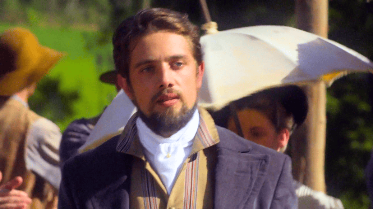 Felipe (Rafael Cardoso) e Lívia (Alinne Moraes) em cena de Além do Tempo