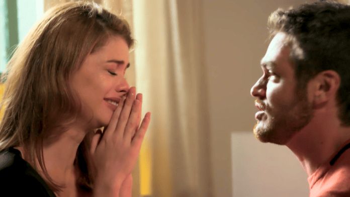 cenas do capitulo de alem do tempo que livia rompe o noivado com pedro
