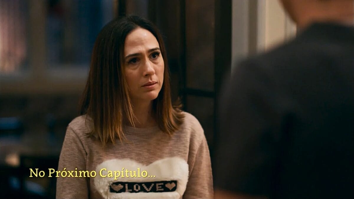 Tata Werneck como Brigitte em cena da novela das nove da Globo