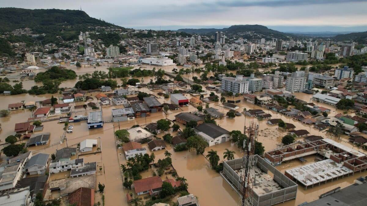 Defesa Civil prevê enchentes em SC e coloca Blumenau em alerta por conta do Rio Itajaí-Açu
