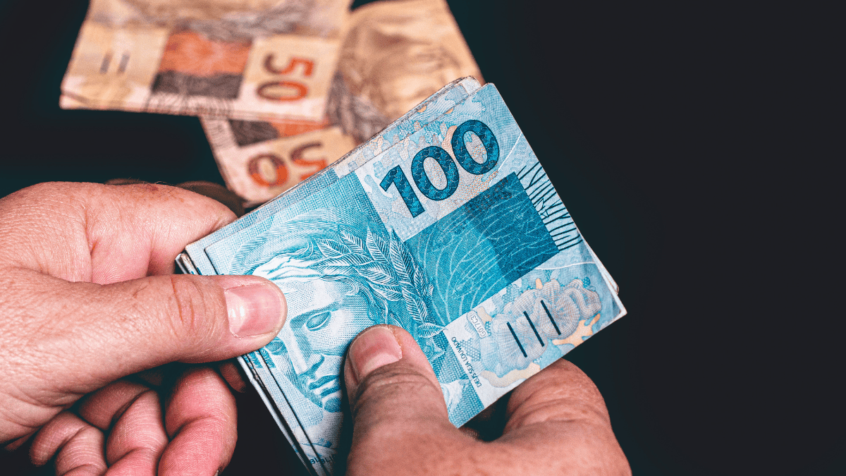 Mais de R$ 100 mil foram exigidos de vítima (Foto: Banco de Imagens)