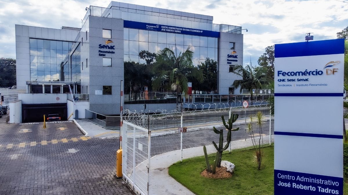 Alesc homenageia os 78 anos da Fecomércio SC e os 80 anos do Sesc e do Senac
