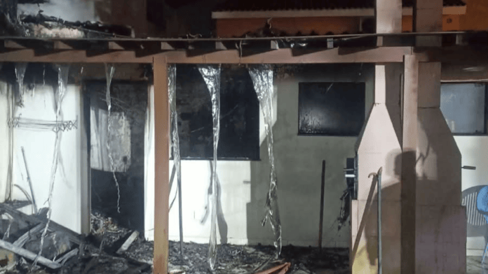 Incêndio em pousada em Garopaba