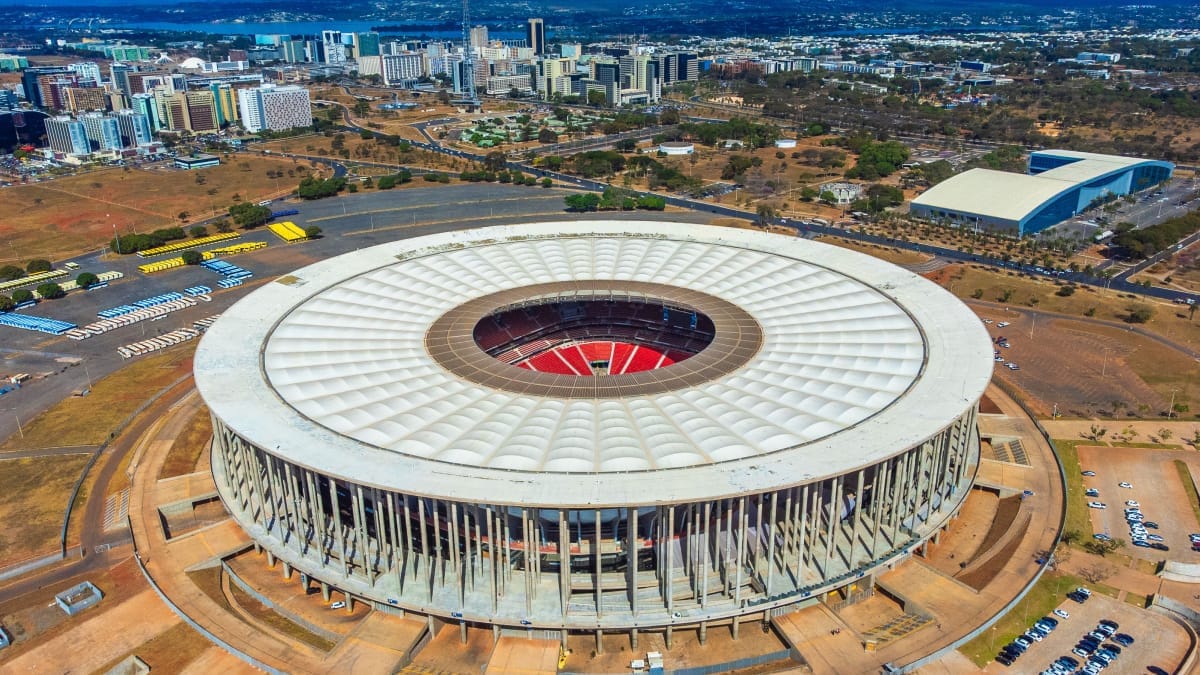 Estádio Nacional Mané Garrincha é um dos principais símbolos arquitetônicos e esportivos de Brasília (Foto: Banco de Imagens SEL-DF/ Pexels)