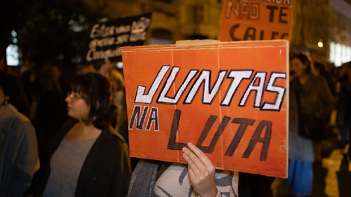 OXXO amplia programa de proteção a mulheres e transforma mais de 180 lojas em pontos de acolhimento e encaminhamento (Foto: Esquerda.net/ Wikimedia Commons)