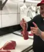 Açougueiro revela qual é a melhor carne para bife à milanesa — e o segredo está no corte