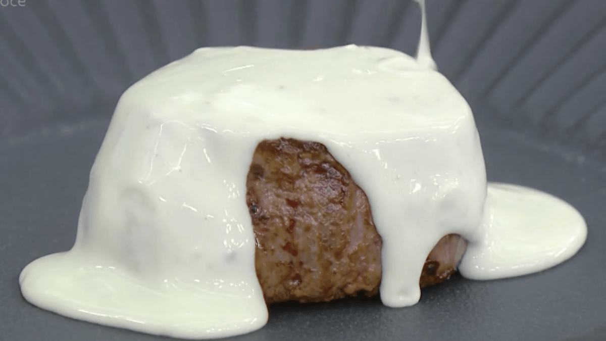 Aprenda a fazer o molho de gorgonzola de Ana Maria Braga, receita fácil, cremosa e pronta em poucos minutos para servir com carnes ou massas