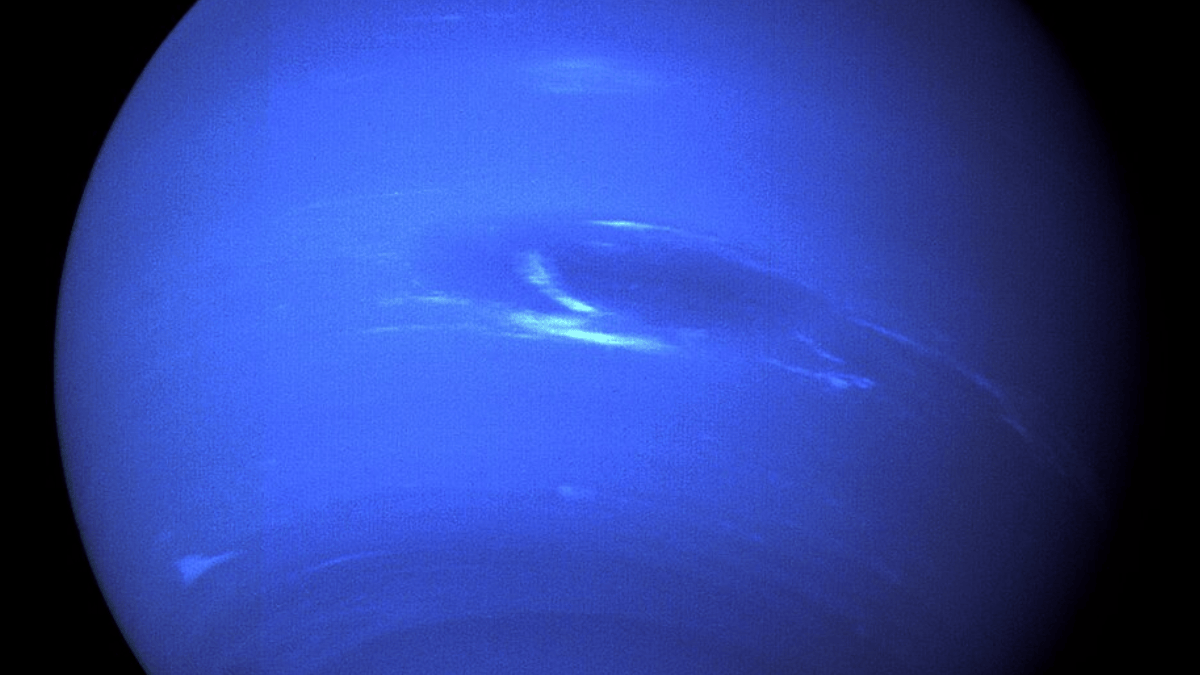 Registros da Voyager 2 de Netuno estão entre as imagens históricas produzidas durante o sobrevoo de 1989 (Foto: NASA)