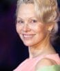 Pamela Anderson revela como ficou presa à própria imagem e recomeçou a carreira aos 59 em Hollywood