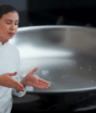 Chef de cozinha Valentina Calvão: o segredo para a comida não grudar na panela de inox está em algumas gotas de água