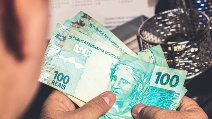 Caixa Econômica libera R$ 4,6 bilhões em benefícios para trabalhadores; veja quem pode resgatar