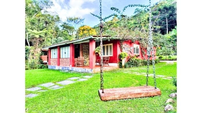 casa principal do sítio de Marcello Novaes