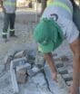 Sem carro caça-buracos, Blumenau orienta moradores a solicitar roçada e manutenção de ruas pela internet