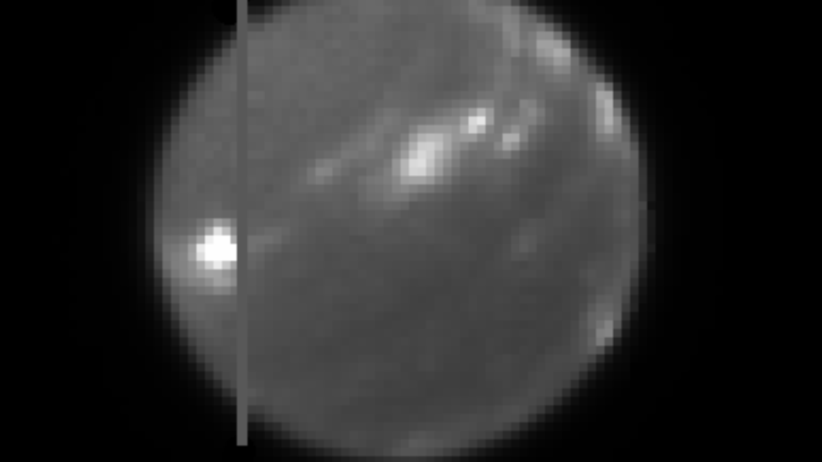Apesar do ano gigantesco, Netuno completa uma rotação em cerca de 16 horas (Foto: NASA/ESA Hubble / Wikimedia Commons)