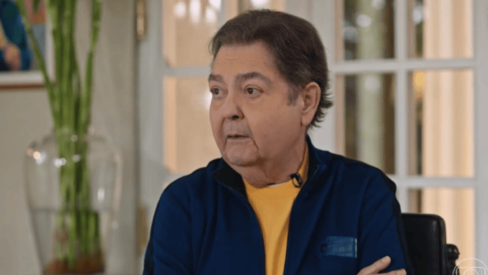 Aos 76 anos, Faustão se viu no “bico do corvo” e se emociona ao lembrar do apoio da esposa durante transplantes