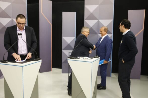 Candidatos ao governo de SC participam de debate da NSC TV