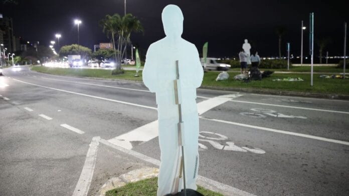 Bonecos de candidatos nas Eleições 2026