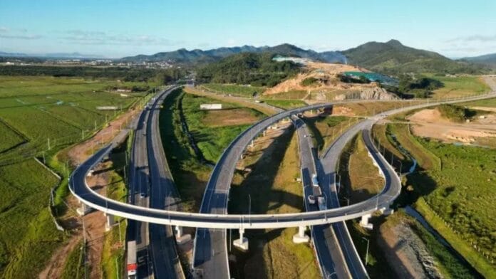 CCJ da Cãmara dos Deputados aprova projeto e Contorno Viário da BR-101 passa a homenagear ex-governador catarinense