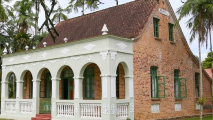 Casas históricas podem receber até R$ 130 mil por residência para restauro e preservação em Jaraguá do Sul; veja fotos