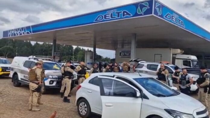 Polícia militar no Posto Delta