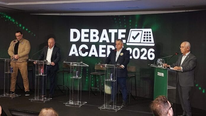 AO VIVO: Debate da Acaert põe candidatos ao governo de SC nas Eleições 2026 frente a frente; acompanhe