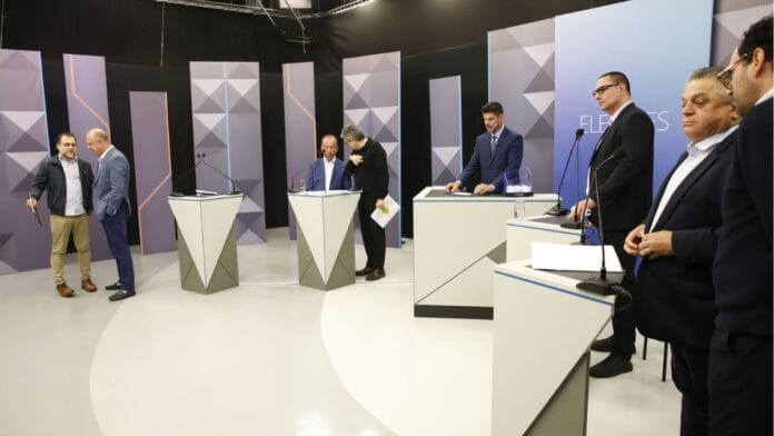 Debate com candidatos ao governo de SC