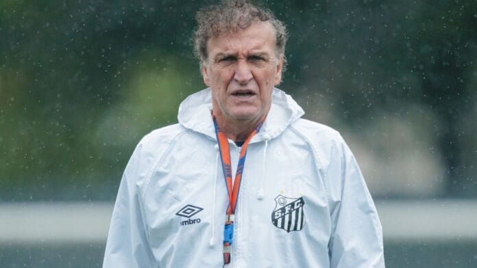 Cuca é o técnico do elenco santista (Foto: Raul Baretta, Santos FC.)
