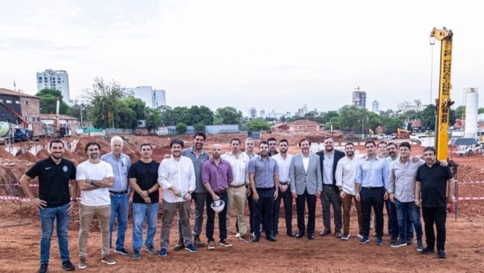 Imagem mais recente registrada pelo clube da demolição do estádio (Foto: Club Olimpia, Divulgação)