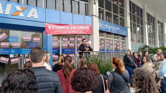 greve da caixa em joinville