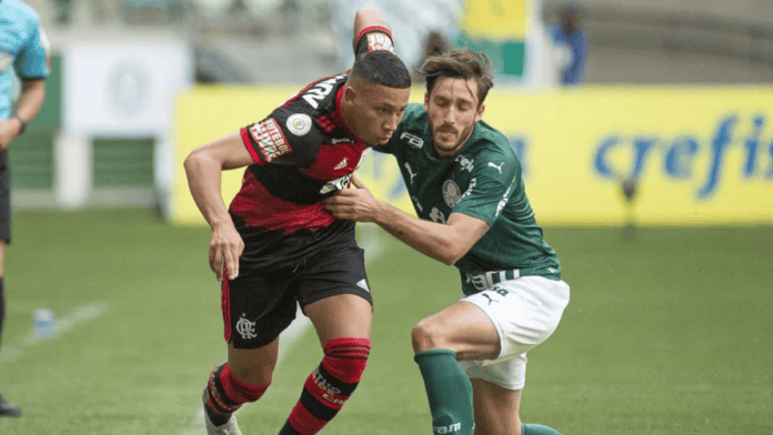 Guilherme Bala é cria da base do Flamengo (Foto: Alexandre Vidal, CRF)