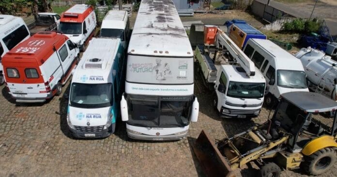 Prefeitura de Criciúma leiloa carros, motos, caminhões e máquinas com lances a partir de R$ 3,1 mil; veja como participar