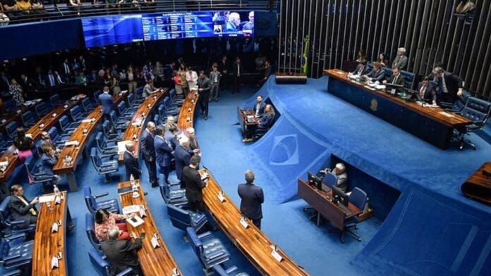 O peso do suplente no Senado: quase metade das vagas eleitas em SC mudou de mãos nos últimos 30 anos