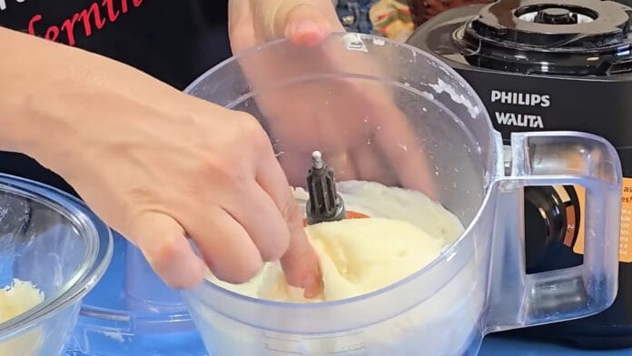 Aipim batido no mixer