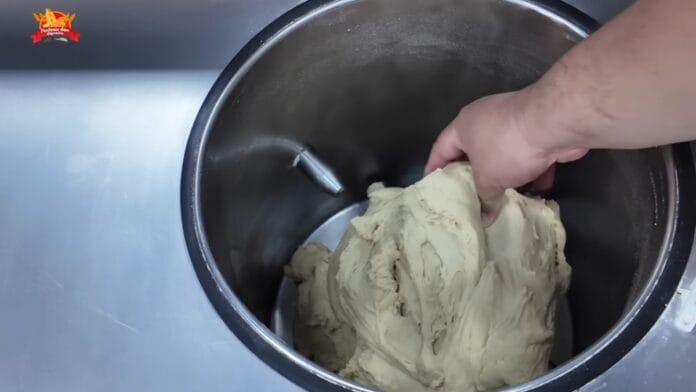 Segunda parte da sova, onde a massa vai para a máquina