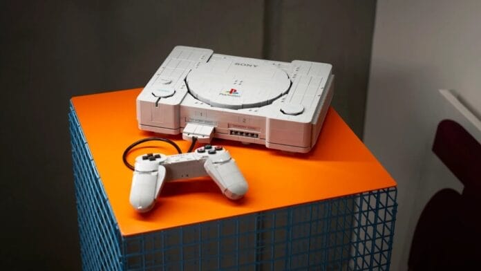 Conjunto recria o console de 1994 em escala quase real (Foto: Sony, Divulgação)