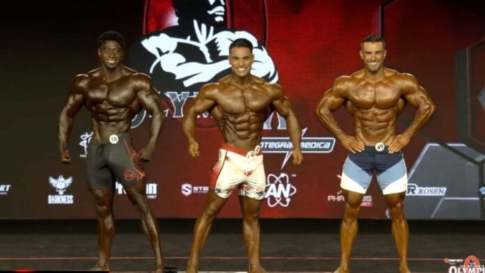 Prévias na edição de 2026 (Foto: Mr. Olympia TV, Reprodução)