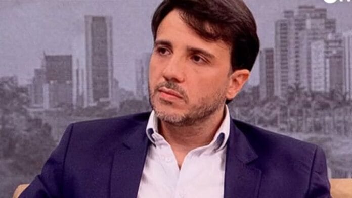 Visita de Renan Santos a SC tem cobrança de ingressos que custam mais caro que do Rock In Rio