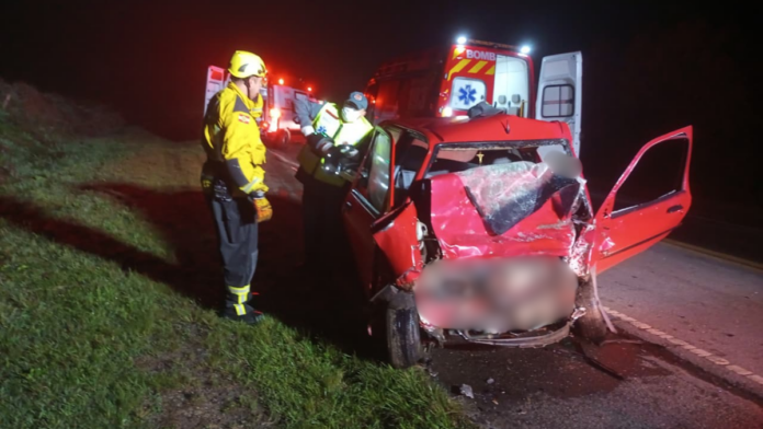 Acidente aconteceu na BR-282, na Serra catarinense (Foto: CBMSC, Divulgação)