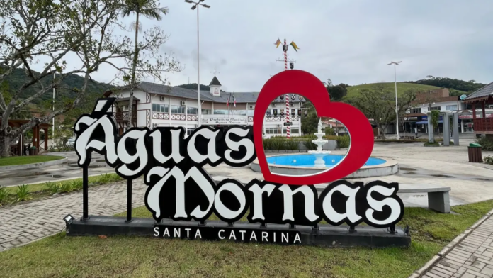 Suspeito foi encontrado em Águas Mornas, município da Grande Florianópolis (Foto: Prefeitura de Águas Mornas, Divulgação)