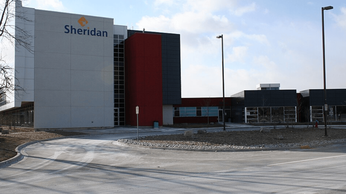 No Sheridan College, em Ontário, McQueen concluiu sua formação em animação técnica em 1984 (Foto: Whpq / Wikimedia Commons)