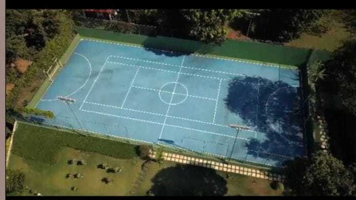 casa do cantor rick da dupla com renner