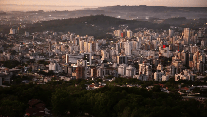 Uma das cidades catarinenses onde foram cumpridos mandados foi Criciúma (Foto: Prefeitura de Criciúma, Divulgação)