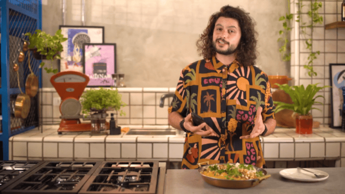 Mohamad Hindi ensina refeição completa por R$ 5,48 por pessoa: estrogonofe acompanha arroz feito com os ossos do frango